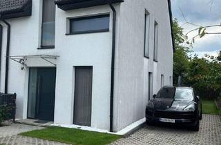 Haus mieten in 2201 Hagenbrunn, Attraktives Eckreinhaus in Wiennähe (5 Automieten)