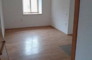 Wohnung mieten in Unterseling, 4672 Bachmanning, Geräumige 4-Zimmer Altbauwohnung mit Garten in Bachmanning