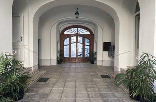 Wohnung kaufen in Theresiengasse, 2500 Baden, Bezugsfertige und exklusive Stadtwohnung - 2,5 Zimmer + 30m² Gartenterrasse - Zentrum Baden