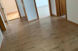 Wohnung mieten in 4073 Hitzing, 3-Zimmer-Wohnung mit Einbauküche, Garage & Parkplätzen in Hitzing (Gemeinde Wilhering)
