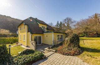 Villen zu kaufen in 2511 Pfaffstätten, Rarität: Landhausvilla auf 1.249 m² Grund