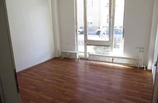 Wohnung mieten in Knollerstraße, 6020 Innsbruck, IBK-Pradl: 1 freies geräumiges, helles WG-Zimmer für einen Studenten oder berufstätige Person in einer 8er WG-Wohnung ab 1.Juli 2025!