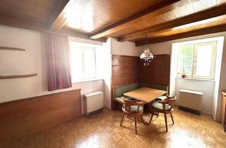 Wohnung kaufen in Stadtgraben, 6060 Hall in Tirol, Leistbare 3-Zimmerwohnung in der Altstadt von Hall