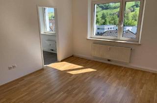 Wohnung mieten in Pfarrbergsiedlung, 4593 Obergrünburg, KOMPLETTSANIERUNG ABGESCHLOSSEN: Sonniger Wohn(t)raum in idyllischer Umgebung - genießen Sie die ländliche Ruhe! Gemütliches Wohnzimmer, modernes Badezimmer und hochwertige Böden! 360° Rundgang verfügbar!