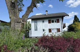 Haus kaufen in 5205 Schleedorf, Charmantes Zweifamilien-Haus mit Garten, Balkon und XL-Garagen!