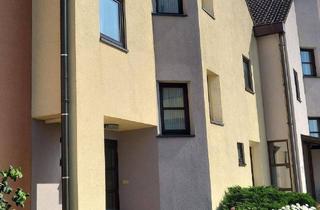 Haus mieten in 3233 Kilb, Preiswertes und geräumiges 7-Zimmer-Haus mit Einbauküche und PV Anlage in Kilb
