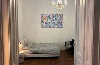 Wohnung mieten in 1090 Wien, Charmante möblierte 2-Zimmer Altbauwohnung mit Parkett in Traumlage am Schottentor - Perfekt für den Sommer