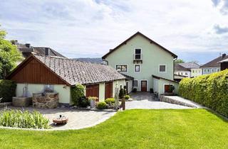 Haus kaufen in 4161 Ulrichsberg, Landleben mit Stil: Zwei Häuser, Pool, 4ha Wald und Wiesen