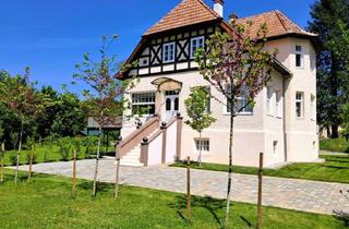 Villen zu kaufen in Wiener Neustadt, 2824 Seebenstein, Prachtvolle Jahrhundertwende-Villa mit Blick auf die Burg Seebenstein - Preis auf Anfrage