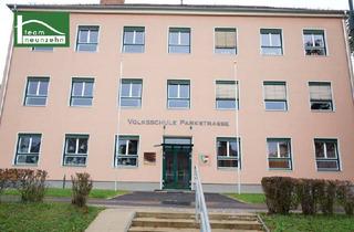Garagen mieten in 8280 Fürstenfeld, Perfekte Parkmöglichkeit - KFZ-Stellplatz in der Parkstraße 6 in Knittelfeld. - WOHNTRAUM