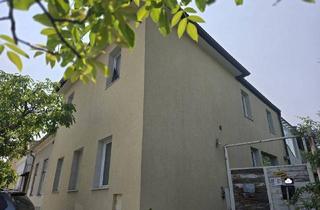 Mehrfamilienhaus kaufen in 2511 Pfaffstätten, + NOTVERKAUF + OPEN HOUSE SONNTAG, 15.06. AB 15:30 UHR BIS 18:00 UHR ++ MEHRFAMILIEN HAUS mit 3 SEPARATEN WOHNEINHEITEN + 11 ZIMMER + BAHNHOFSNÄHE