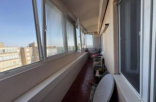 Wohnung kaufen in 2514 Traiskirchen, Dem Himmel nah! Geräumige Wohnung im 7. Liftstock mit Grünblick