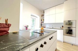 Wohnung kaufen in 6020 Innsbruck, Wohnen mit Altbauflair - Sanierte Altbauwohnung in Saggen