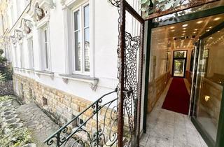 Villen zu kaufen in 1180 Wien, Exklusiv: Stilvolle Gründerzeitvilla in Währing mit drei autarken Wohneinheiten