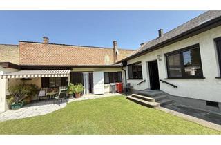 Einfamilienhaus kaufen in Schloss Ebergassing / Erlebnisbad Ebergassing / Golfclub Frühling / Fürstenwasser / Schwadorf, 2435 Ebergassing, Famillienidylle: großes Einfamilienhaus mit Veranda und Wirtschaftsanbau mit wunderschönem uneinsichtigen Garten + DG-Ausbaupotential!