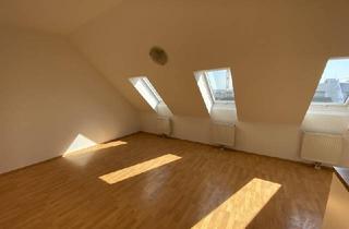 Wohnung mieten in Sechshauser Straße, 1150 Wien, Helle 2-Zimmer-Dachgeschosswohnung – Sofort beziehbar! JETZT ANFRAGEN!