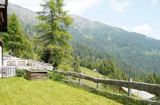 Almhütte zu kaufen in 9771 Oberberg, Idyllisches Berghaus in Kärnten: 10 Zimmer, Garten, Balkon & Kamin – Ihr Rückzugsort.