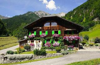Mehrfamilienhaus kaufen in 6754 Klösterle, Willkommen im Paradies - Exklusives & liebevoll saniertes Bauernhaus mit 3 Wohneinheiten zu verkaufen!