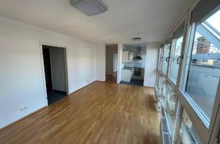 Wohnung mieten in Guglgasse 8, 1110 Wien, Weitblick aus 12.Stock: 2-Zimmer-Wohnung in Gasometer