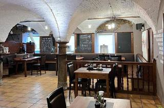Haus kaufen in 4810 Gmunden, Vielseitiges Renditeobjekt in Gmunden Restaurant mit zwei Wohnungen!