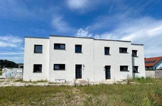 Doppelhaushälfte kaufen in 4055 Pucking, PROVISIONSFREI - Nur mehr 1 Einheit frei: Traumhafte Doppelhaushälfte in Pucking: 6 Zimmer, Keller, Garten & 3 Garagen + 2 Außenstellplätze