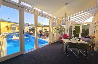 Einfamilienhaus kaufen in 2231 Strasshof an der Nordbahn, +EINFAMILIENHAUS MIT LUFTWÄRMEPUMPENHEIZUNG + WINTERGARTEN + BEHEIZTER POOL MIT ÜBERDACHUNG + PARTYRAUM + SAUNA + GARAGE + CARPORT + GRILL + NÄHE S-BAHN +