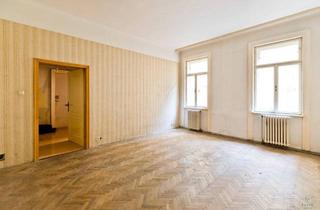 Wohnung kaufen in 2500 Baden, Charmante Altbauwohnung in einer der Bestlagen Badens - mit Terrasse und Aufzug - sanierungsbedürftig mit viel Potential