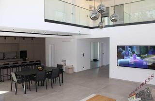 Villen zu kaufen in 2432 Schwadorf, Gut gelegenes Einfamilienhaus / Villa in Schwadorf