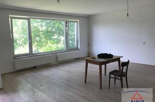 Haus kaufen in 2333 Leopoldsdorf, Älterer Bungalow in Wiennähe mit toller Öffianbindung
