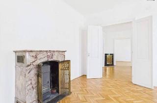 Wohnung kaufen in 1130 Wien, Wiener Altbaucharme // Erstklassige Lage & Zeitlose Qualität.