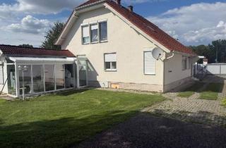 Villen zu kaufen in 2474 Gattendorf, Villa mit Wintergarten und Nebengebäude