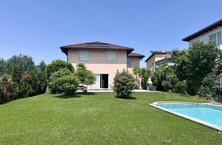Haus kaufen in 2511 Pfaffstätten, Tolles Zweifamilienhaus mit Einliegerwohnung, sonniger Terrasse, Keller, Doppelgarage und Pool!
