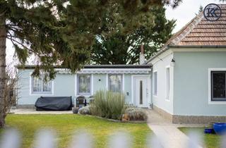 Grundstück zu kaufen in Elsa-Plainacher-Gasse, 1220 Wien, Charmanter Bungalow mit Weitblick – großes Eckgrundstück & viel Gestaltungsspielraum