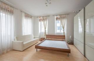 Wohnung kaufen in Muhrengasse, 1100 Wien, ++MG7++ Ruhige 2-Zimmer Altbauwohnung mit viel Potenzial.