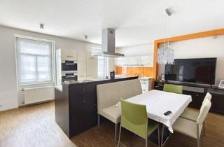Wohnung kaufen in Wiener Straße, 8680 Mürzzuschlag, Geräumige Wohnung in zentrumsnaher Lage mit großer Terrasse und Parkplatz!