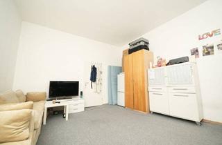 Wohnung kaufen in 1170 Wien, TOP VERKEHRSANBINDUNG - SICHERE ANLAGE! Wiener Altbaujuwel für Anleger: Vermietet und renoviert!