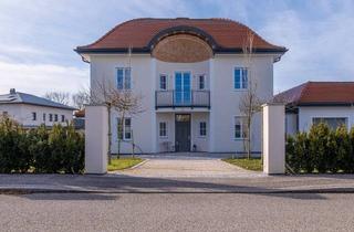 Villen zu kaufen in 4652 Steinerkirchen an der Traun, STEINERKIRCHEN / Traun: Exklusive Villa in idyllischer Lage