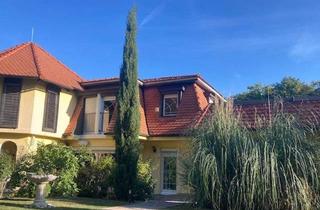 Villen zu kaufen in 8461 Ehrenhausen, Idyllische Villa in Ehrenhausen - Gamlitz