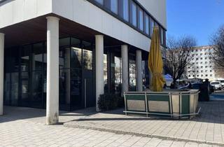 Geschäftslokal mieten in Zentrum, Ärztezentrum, Hauptplatz, 8940 Liezen, Ehemaliges "Cafe Konrad", Kaffehaus mit Schirmbar