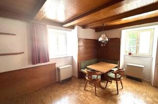 Wohnung kaufen in Stadtgraben 6, 6060 Hall in Tirol, Leistbare 3-Zimmerwohnung in der Altstadt von Hall