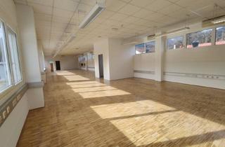Büro zu mieten in 6233 Voldöpp, MIETE: Helle Bürofläche 300-600m² in guter Lage in Kramsach