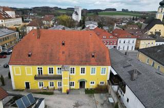 Anlageobjekt in Ried Im Innkreis, 4971 Aurolzmünster, Attraktives Zinshaus in Aurolzmünster - Teilrenoviert, Garten & 8 Stellplätze!