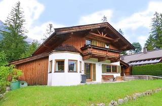 Einfamilienhaus kaufen in 6393 Sankt Ulrich am Pillersee, Traditioneller Tiroler Holzhaus-Charme mit Panoramablick