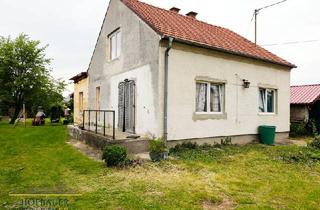 Einfamilienhaus kaufen in 2231 Strasshof an der Nordbahn, Großes Grundstück mit Altbestand in Strasshof an der Nordbahn – 1082 m² Bauland in offener Bauweise