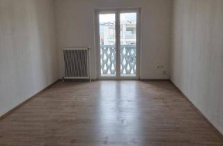 Wohnung mieten in Grazer Straße 59-61, 2700 Wiener Neustadt, Komplett neu saniertes 1-Zimmer Raumwunder, 4. Liftstock, zentrumsnahe, neben FH und Krankenhaus, KFZ-Tiefgaragenparkplatz möglich