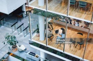 Gewerbeimmobilie kaufen in 2201 Gerasdorf, Vielseitiges Betriebsobjekt/Ausstellungsfläche im Wiener Norden; Kauf/Miete