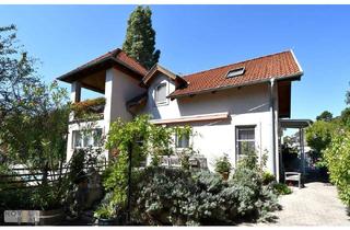 Villen zu kaufen in 2103 Langenzersdorf, Gepflegte Villa in Langenzersdorf: 1.500 m² Grundstück, Pool, Garage mit 6 Stellplätzen