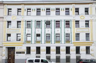 Haus kaufen in 1150 Wien, Jugendstil-Zinshaus mit großem Potential in Bestlage - Zur Entwicklung oder Eigennutzung
