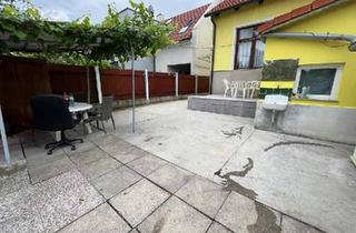 Einfamilienhaus kaufen in 2700 Wiener Neustadt, Einfamilienhaus zum Wohlfühlen mit uneinsehbarem Garten im Zehnerviertel von Wr. Neustadt!