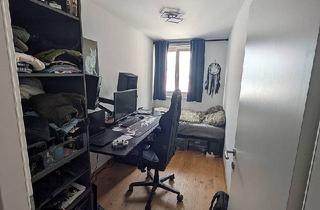 WG-Zimmer mieten in 1140 Wien, Kleines Zimmer, großes Herz – WG-Zimmer frei in gemütlicher Nerd-Oase mit Loggia????????